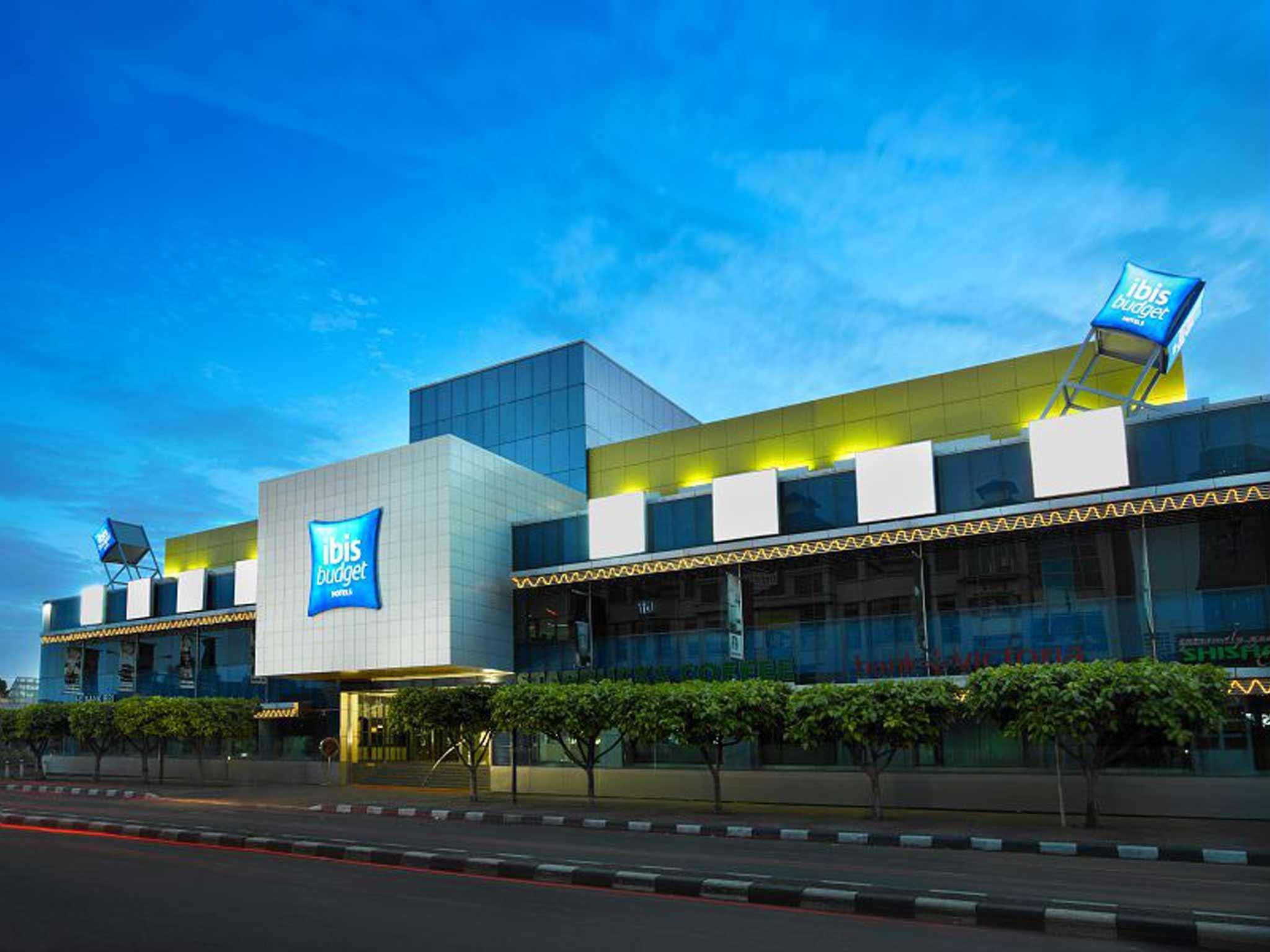 Ibis Budget Jakarta Menteng Jacarta Exterior foto