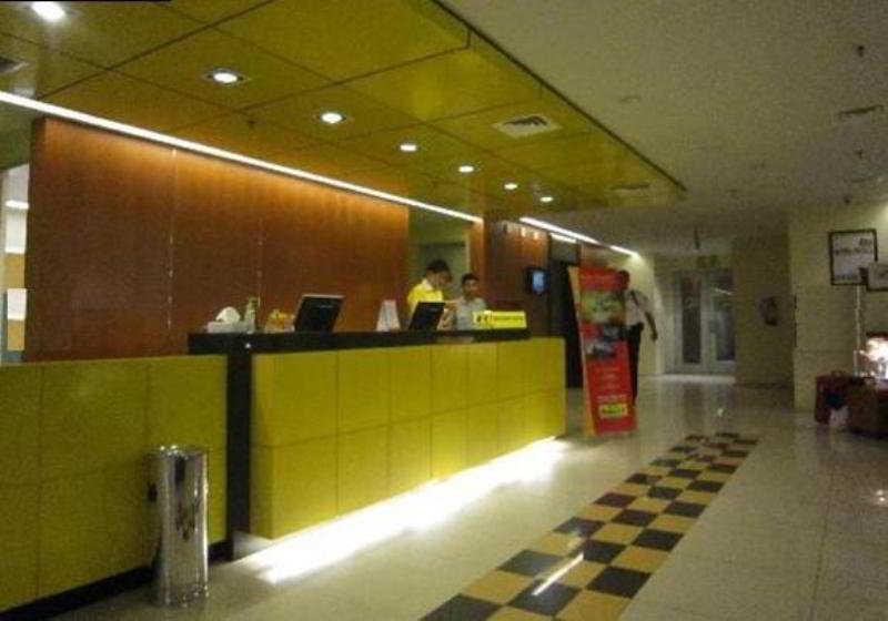 Ibis Budget Jakarta Menteng Jacarta Exterior foto