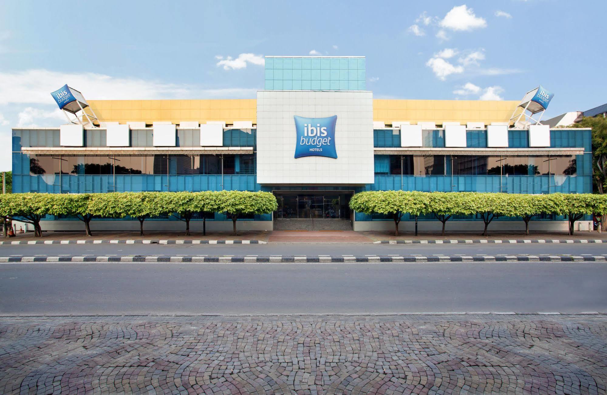 Ibis Budget Jakarta Menteng Jacarta Exterior foto
